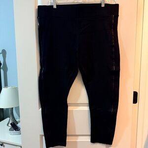 LOFT High Rise Black Leggings with Piping